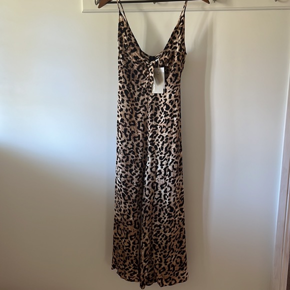 EB&IVE Savannah Leopard Print Tie Front Wide Leg Jumpsuit NWT - Picture 13 of 16